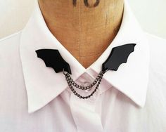 Bat Collar, Collar Clips, Punk Princess, Sweater Clip, Accessory Jewelry, Collar Pins, Sweat Shirts, Pastel Goth, Mode Inspiration