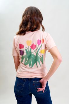 Spring Cotton T-shirt With Back Print, Cotton Spring T-shirt With Back Print, Cotton T-shirt With Back Print For Spring, Tulip Bunch, Sweater Fits, Fleece Sweater, Vintage Shirt, Pocket Size, Vintage Shirts