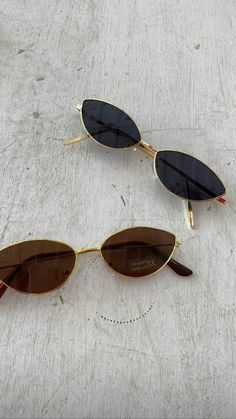 Pretty Sunglasses, Classy Glasses, Vintage Sunnies, Estilo Hippy, Unique Sunglasses, Trendy Glasses, Cute Sunglasses, نظارات شمسية, Fashion Eye Glasses