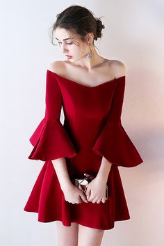 Shop Gorgeous Burgundy Off Shoulder Homecoming Dress Short with Bell Sleeves online. All instock with free shipping. Pro since 2009. Short Burgundy Bridesmaid Dresses, Simple Prom Dress Short, Homecoming Dress Short, Robes Glamour, Banquet Dresses, 파티 드레스, Dress Off Shoulder, Burgundy Bridesmaid Dresses, Dress Homecoming