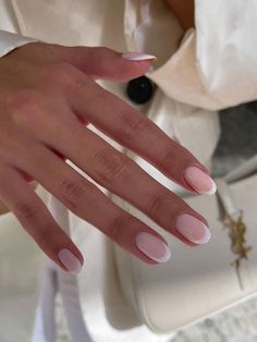 Ideas For New Year, French Manicure Nails, Her Nails, Short Nail, Round Nails, Acrylic Gel, Oval Nails, Neutral Nails, Girls Nails