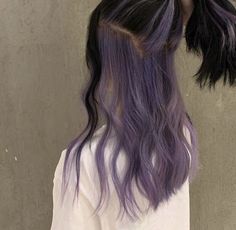 Brown Hair With Lavender Underneath, Underlayer Hair Color Purple, Purple Underlayer Hair, Under Dye Hair Ideas, Under Hair Color Purple, Under Dyed Hair Purple, Under Part Of Hair Dyed, Under Hair Dye Purple, Dyed Underlayer