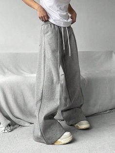 Calça De Moletom Oversize Com Perna Larga E Cordão Na Cintura Para Homens Cinza Claro    Tecido de malha Simples Perna reta Não elástico  Men Clothing, size features are:Bust: ,Length: ,Sleeve Length: Gray Sports Pants, Straight Sweatpants, Oversized Sweatpants, Casual Pants Style, Baggy Sweatpants, Streetwear Hip Hop, Korean Streetwear, Wide Leg Sweatpants, Solid Color Pants