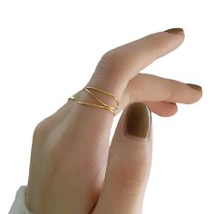 French three-layer ring with fine lines. 925 sterling gold plated Wear one or wear then together for a unique look The lines curves so the ring looks different from all angles Dressy Earrings, Layered Rings, Top Handbags, Bag Icon, Three Layer, Guitar Strap, The Ring, Stretch Bracelets, Ring Necklace