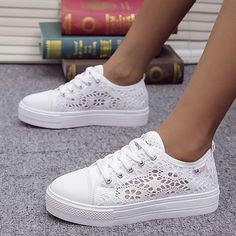 Casual White Shoes, Pinterest Pretty, Skateboard Fashion, Woman Sneakers, Glam Life, Wedding Sneakers, White Casual Shoes, Mesh Heels, Platform Flats