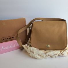 Check out this item in my Etsy shop https://www.etsy.com/listing/1171722354/vintage-coach-ranch-bag-woriginal-box Bag Light, Light Tan, Leather Key, Vintage Coach, Retro Vibe, Hang Tags, Coach Dinky Crossbody, Tissue Paper, Saddle Bags