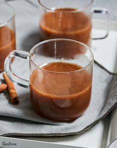 Hot Buttered Rum Is Basically the Adult Version of Hot Chocolate Festive Cocktail Recipes, Thanksgiving Cocktail Recipes, Bowl Cocktails, Rum Cocktail Recipes, Hot Cocktails