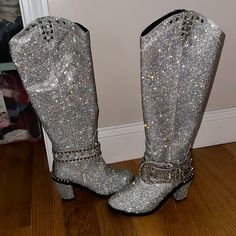 In Excellent Condition (New Without Tags) Bedazzled Boots By Club Exx Sold On Dolls Kills. Size 6. Never Used. Please Feel Free To Ask Questions :) Bedazzled Boots, Dolls Kill Shoes, Tall Boots, Dolls Kill, Size 6, Feel Free, Dolls, Women Shoes, Tags