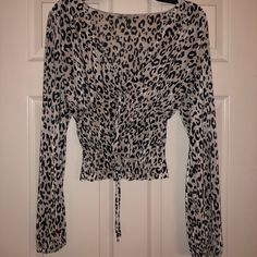 New Without Tags (Nwot) Zara Blouse In Size Medium In Great Shape! Silky And Ruched Material That Is Crop Top Like. Perfect For Going Out And Parties. Made In Morocco. Tags: Zara Silk Dinner Party Cropped Cheetah Cheetah Print Minimal Minimalist Bow Ruched Black Long Sleeve Top With Tiger Print, Black Tiger Print Long Sleeve Tops, Casual Leopard Print Tops For Night Out, Casual Stretch Leopard Print Blouse, Black Long Sleeve Tiger Print Tops, Trendy Zara Leopard Print Tops, Leopard Print Long Sleeve Tops For Day Out, Long Sleeve Leopard Print Top For Day Out, Cheetah Top