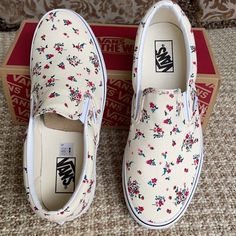 New In The Box Authentic Womens Vans Sneakers Classic White/True White Vans Classic Slip, Daisy Mae, Vans White, Shoes Vans, Vans Classic Slip On, Vans Sneakers, Vans Classic, Womens Vans, Ditsy Floral