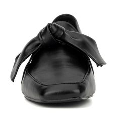 These slip-on beauties feature a classic square toe but with added convenience and an edge of style thanks to their oversized bow detail. They provide unbeatable comfort with a softly padded insole and durable rubber outsole. Black Square Toe Loafers For Spring, Spring Formal Loafers With Bow, Spring Formal Loafers With Bow Detail, Formal Flat Loafers With Bow, Office Slip-on Flats With Bow, Slip-on Office Flats With Bow, Chic Pointed Toe Loafers With Bow, Bow Slip-on Flats For Office, Formal Slip-on Loafers With Bow