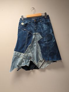 "Upcycled denim patchwork skirt with frayed seams and jagged hem. Waist measures 28\", hips 24\" and length is approximately 20\"-24\"" Outfit Verano, Patchwork Denim Skirt, Jean Skirts, Boho Jeans, Denim Projects, Womens Skirts, Patchwork Skirt, Denim Patches, Upcycled Denim