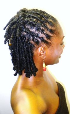 Loc Styles for Medium Hair Ideas Short Dreadlocks Hairstyles, Dreads Short Hair, Loc Hair Styles, Short Loc Styles, Dreadlocks Styles, Dreadlocks Hairstyles, Dread Styles