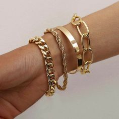 Gold Bracelet Set, Beautiful Accessories, Fashion Beads, Chain Women, Bangle Bracelet Set, Gold Bracelet For Women, Gold Bracelets, Women Bracelet, Silver Chain Bracelet