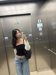 Aesthetic Tube Top Outfit, Socal Style Asian, Abg Style Outfit Korean, Wave To Earth Concert Outfit Ideas, Asian Clothing Style, Mall Date Outfit, Asian Baddie Outfit, Outfit Inspo Asian, Abg Style Outfit