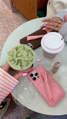 Rhode Case Aesthetic, Rhode Phone Case Aesthetic, Rhode Phone Case, Rhode Aesthetic, Expensive Lifestyle, Rhode Skin, Vision Board Photos, Disney Rooms, Pink Girly Things