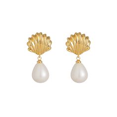 Elegant Shell-shaped Wedding Earrings, Elegant Shell-shaped Clip-on Earrings For Gift, Elegant Shell-shaped Clip-on Earrings As Gift, Girly Wishlist, Surf Shops, Mens Diamond Jewelry, England Countryside, Scallop Design, Cute Jewellery