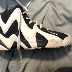 Reebok Kamikaze Ii 1996 All Star Game White Blue 90s White Sports Sneakers, Reebok Kamikaze, Shoes Reebok, Kamikaze, Reebok Shoes, Mens Shoes Sneakers, All Star, White Blue, Men's Shoes