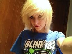 Scene Kid Hair, Emo Bangs, Emo Scene Girls, Scene Style, Short Scene Hair, Scene Girl