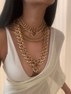 Minimal Indian Bridal Jewellery, South Aesthetic, Antique Gold Jewellery, Heavy Jewelry, Feminine Spirituality, Rajputi Dress