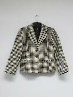 Vintage Mossimo Women Small Jacket Retro Button Close Blazer Lined Pockets used condition. Smoke free. Original packaging / box is not included. Shipping is available once payment clears within 1-2 business days. Item in photo is exactly what you are purchasing. Bundle option is also available so make sure you check out my other listings. We aim for 100% Customer Service. If you have any questions, don't hesitate to message us. Thank you! Sezane Boots, Homewear Dress, Patterned Jacket, Dress Over Pants, Vintage Long Dress, Check Jacket, Girls Long Dresses, Black Print Dress, Night Dress For Women