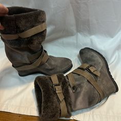 Sterling Inside And Out. Boots Are From Italy. Femme Fetal, Shearling Boots, Swag Shoes, 2024 Fashion, Dream Shoes, Perfect Shoes, Christmas Wishlist, Style Board, Sock Shoes