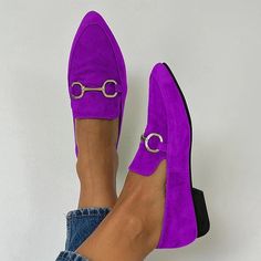 Fall Heel, Stile Casual Chic, Leopard Print Loafers, Women's Slip Ons, Loafers Online, Stylish Women Fashion, Yellow And Purple, 2024 Trends, Chic Casual