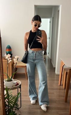 Flare Jeans Style, Outfits Gorditas, Dress Code Casual, Uni Outfits, Causal Outfits, Cute Preppy Outfits, Trendy Fall Outfits, Fashion Attire, Cute Simple Outfits