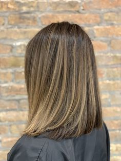 Short Carmel Balayage, Blended Highlights On Dark Hair, Carmel Brown Hair, Highlights Short Hair, Highlights Brown Hair Short, Balayage Straight Hair, Baby Lights, Short Hair Highlights