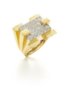 Brilliant-cut diamonds, hammered 18K gold, and platinum Diamond Rings Design, David Webb, Mixed Metal Jewelry, Symbolic Jewelry, Hammered Gold, Platinum Engagement Rings, Cat Jewelry, Bridal Bracelet, Platinum Ring