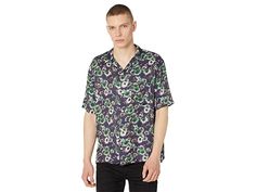 AllSaints Florax Short Sleeve Shirt - Men's Clothing : Jet Black : Who said florals are just for girls? Just look at the AllSaints Florax Short Sleeve Shirt featuring blurred floral pattern. Regular fit Hawaiian shirt. Camp collar and short sleeves. Buttoned front closure and single left chest pocket. Allover blurred floral print. Straight hem. 100% EcoVero viscose. Machine wash, line dry. Imported. Measurements: Length: 29 in Product measurements were taken using size MD. Please note that measu Saints Shirts, Paisley Shirt, Men's Button Down Shirt, Mens Short Sleeve Shirt, Levi Jeans 501, Distressed Black Jeans, Who Said, Purple Fashion, Polo Dress