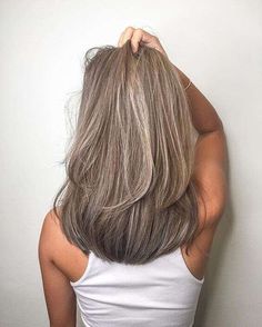 Ash Blonde Hair Colour, Girl Hair Colors, Kelly Osbourne, Ash Blonde Hair, Trendy Hair Color, Hair Color Highlights, Brown Blonde Hair, Ash Blonde, Hair Color Trends