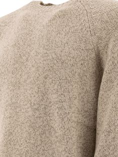 Classic regular fit for everyday comfort Features long raglan sleeves for ease of movement Crafted from 100% premium cashmere Ideal for Fall/Winter 2024 season Rich green hue complements various styles Brunello Cucinelli Men, Yarn Knitting, Leather Cap, Men's Wardrobe, Sweaters Knitwear, Emilio Pucci, Look Casual, Denim Pant, Cashmere Sweater