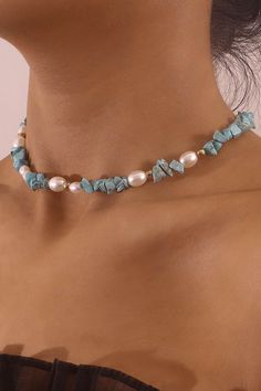 Boho Irregular Turquoise Pearl Handmade Necklace – rockyrecs Boho Jewelry Diy, Pearl Jewels, Beads Bracelet Design, Jewelry Accessories Ideas, Gemstone Beaded Necklace, Handmade Fashion Jewelry, Handmade Jewelry Diy