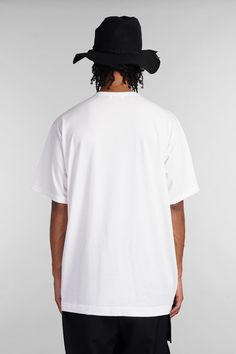 T-Shirt in white cotton, round neck, short sleeves, straight hem, oversize fit, 100% cotton, Made in Japan, Model is 1. 83 and wears size 3 Chloe Purses, Japan Model, Zegna Shoes, Prada Leather, Yohji Yamamoto, Engineered Garments, Loafer Shoes, Oversized Fits, Made In Japan