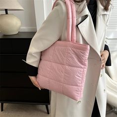 Large puff pillow pattern shoulder tote Pink Tote Shoulder Bag For Winter, Pink Winter Tote Shoulder Bag, Winter Quilted Rectangular Bag, Quilted Rectangular Winter Bag, White Quilted Tote Shoulder Bag, Quilted Tote Shoulder Bag For Winter, Winter Quilted Tote Shoulder Bag, Casual Quilted Square Shoulder Bag, Puff Tote Bag