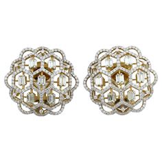 The Floral Stud Earrings with Baguettes & Round Diamonds are a stunning piece of jewelry crafted from 18k solid gold. These earrings feature a floral design with delicate hexagonal patterns adorned with sparkling round diamonds and baguettes at the center of each hexagonal pattern. The combination of baguettes and rounds creates a beautiful contrast, adding elegance and brilliance to the earrings. THE STONES- These earrings feature baguette diamonds weighing 1.21 carats and round diamonds weighi Hexagonal Pattern, Round Diamond Setting, Floral Studs, Baguette Diamonds, Hexagon Pattern, Art Deco Diamond, Baguette Diamond, Dream Jewelry, Jewelry Earrings Studs