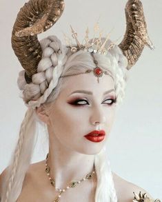 . Dragon Horn Headpiece, Mystical Witch Makeup, Evil Goddess Makeup, Mystic Hairstyles, Demon Headpiece, Evil Hairstyles, Fantasy Braids, Fantasy Hairstyle, Woman With Horns