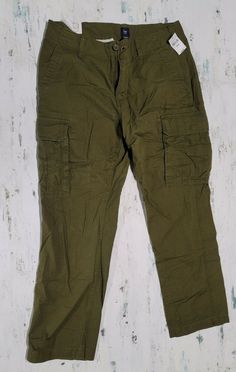 👖GAP STRAIGHT FIT COUPE DROITE PANTS MENS - 33/30 Green Cargo style  Retail $49 Thank you for visiting our Ebay Store. We are a family owned and operated Jewelry and Resale store. We have a physical location and always offer local pick up. 99% of our Ebay items do not come from our location. We buy from vendors and auction websites specifically for our Ebay store. We do our best to describe items correctly, package, and ship efficiently, but we are human and do make mistakes. Please contact us Casual Gap Cargo Jeans With Pockets, Gap Utility Cargo Pants With Side Pockets, Gap Cotton Cargo Bottoms, Gap Streetwear Pants With Pockets, Gap Utility Pants With Pockets, Casual Straight Leg Cargo Pants By Gap, Gap Utility Bottoms With Pockets, Gap Utility Bottoms With Side Pockets, Gap Cotton Cargo Style Bottoms