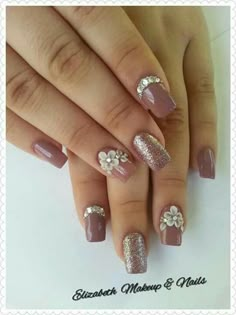 Nail Art Bridal Designs, Nail Art Design For Marriage, Elegant Nail Extensions, Nail Gel Extension Design, Bridal Nude Nails, Bridal Pink Nails, Nail Art For Marriage, Shaadi Nails, Nail Extensions For Wedding