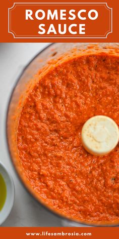 a food processor with tomato sauce in it and the title above reads, how to make homemade roman red sauce