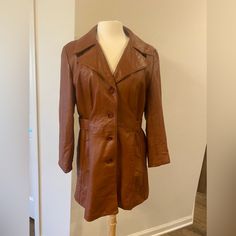 Vintage 70’s Leathercraft Of America Ladies Leather Jacket. Mahogany In Color.. Beautiful Jacket! Ladies Leather Jacket, Coats Vintage, Leather Jackets Women, Leather Craft, Vintage Ladies, Jackets & Coats, Leather Jacket, Jackets For Women, Leather