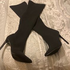 Super Sexy Boots! Someone Bought These For Me But They Are A Size Too Small. It Will Not Come With The Box, But These Are Brand New. Steve Madden Cowgirl Boots, Knee High Western Boots, Black Wedge Boots, Tall Heeled Boots, White Leather Boots, Equestrian Riding Boots, Shoes Steve Madden, Steve Madden Boots, Block Heel Ankle Boots