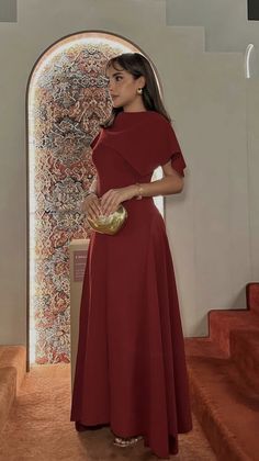 Dresses For Engagement Guest, Evening Party Dresses, Modest Party Dresses, Modest Wedding Guest Dress, Fall Dress Trends, Burgundy Formal Dress, Tight Prom Dresses, Neon Prom Dresses, Silk Prom Dress