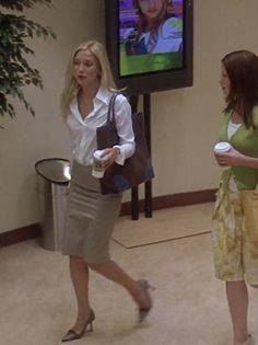 Kate Hudson Outfits 2000s, 90s Office Wear, 00s Office Fashion, 90s Office Core, Pencil Skirt Outfits Aesthetic, Early 2000s Office Fashion, 90s Office Outfit, 2000s Corporate Aesthetic, 90s Office Siren