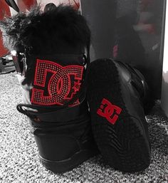 Dc Boots, Tumblr Goth, Aesthetic Boots, Mcbling Fashion, Gothic Y2k, Punk Outfits, Swag Shoes, Swaggy Outfits