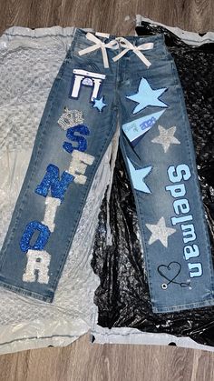 #seniorjeans #spelman #hbcu Spirit Jeans Ideas Sophomore, Cute Senior Pants Ideas, Spirt Jeans, Game Day Jeans, Custom Jeans Ideas, Senior Jeans Painted, Msu Outfit, Hoco Pants, Homecoming Jeans