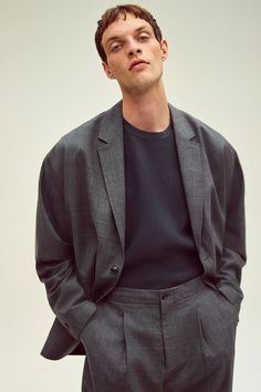 Men's New In Clothes | ZARA United States Oversize Blazer Outfit, Oversized Blazer Outfit, Mens Inspo, Man Trousers, Mens 80s, Prom Suits, Mens Outfit Inspiration, Zara Man, Blazer Outfits