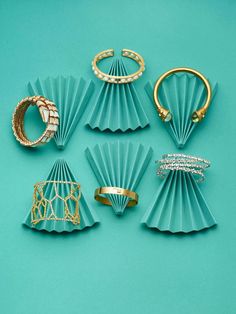 Variety of Rings Jewelry Photography Styling, Creative Photography Wedding Jewelry Photography, Statement Wedding Jewelry, Jewelry Ads, Photography Accessories