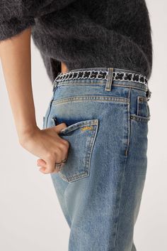 "Our EVAN jeans are all-time summer classics! These straight-leg jeans are made of organic cotton and feature a medium-rise waist inspired by the '90s. Slightly cropped with raw-edged hems, these jeans are perfect for showing off your ankles! We love the contrasting embroidered ba&sh logo on the back pocket. The ultimate everyday jeans, and must-haves for vacations in the sun. This item is made with organic cotton fibers - Straight-leg jeans- 7/8-length- Raw edge finishes Holiday In The Sun, Everyday Jeans, Skirt And Sneakers, Jean Belts, Organic Farming, Pump Dress, Dress Pant, Cardigan Coat, Cotton Style